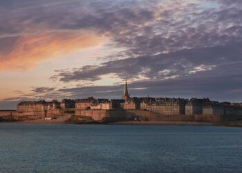 Saint-Malo la corsaire en van aménagé